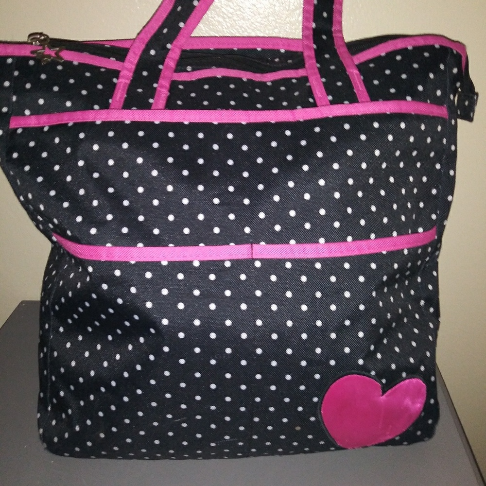 B&W polka dot diaper bag